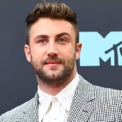 Jordan McGraw Net Worth .
